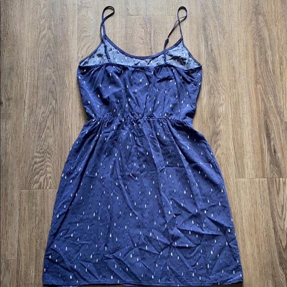 Old Navy Spaghetti Strap Summer Dress - Picture 3 of 9